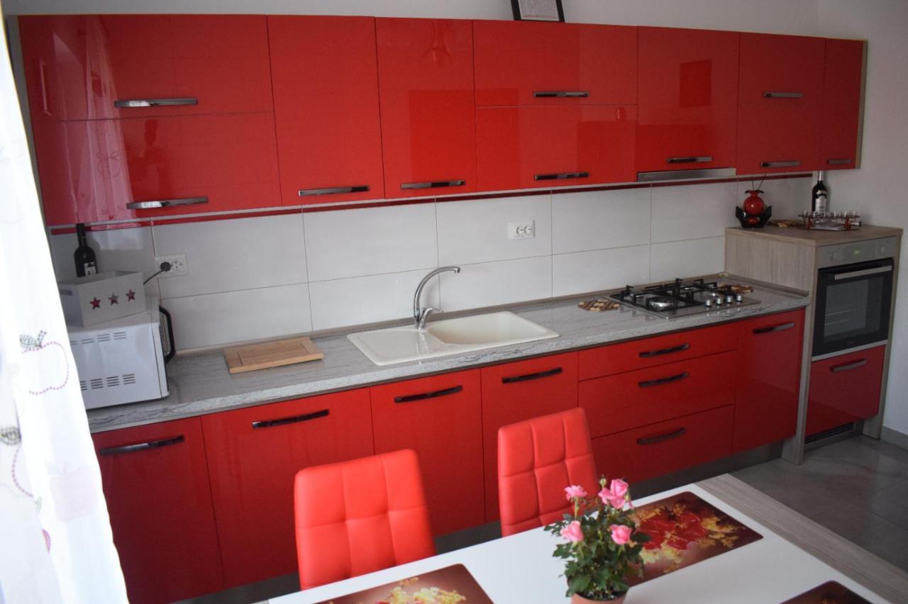 Casa Dumitru Hotel Cerasu ภายนอก รูปภาพ