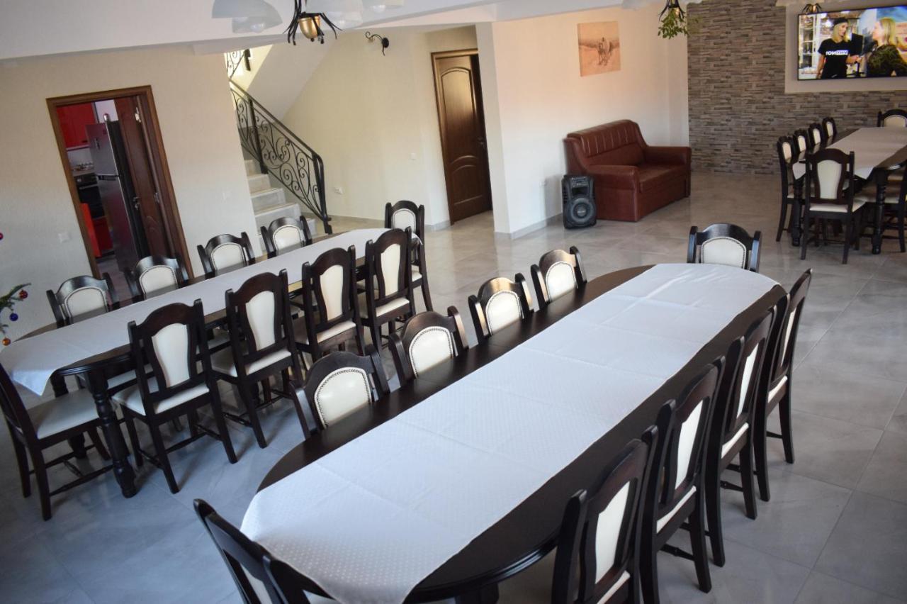 Casa Dumitru Hotel Cerasu ภายนอก รูปภาพ
