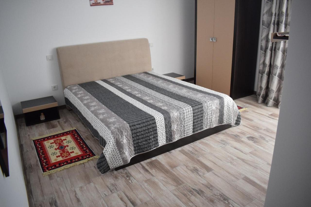 Casa Dumitru Hotel Cerasu ภายนอก รูปภาพ