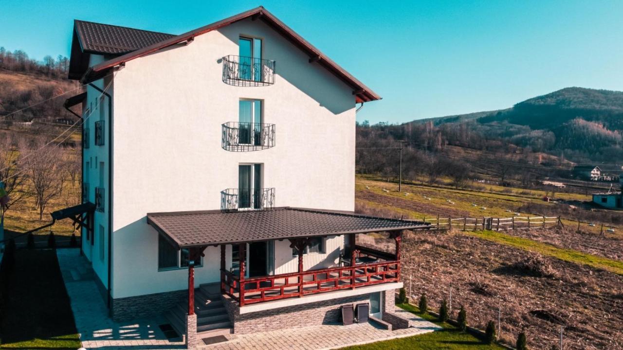 Casa Dumitru Hotel Cerasu ภายนอก รูปภาพ